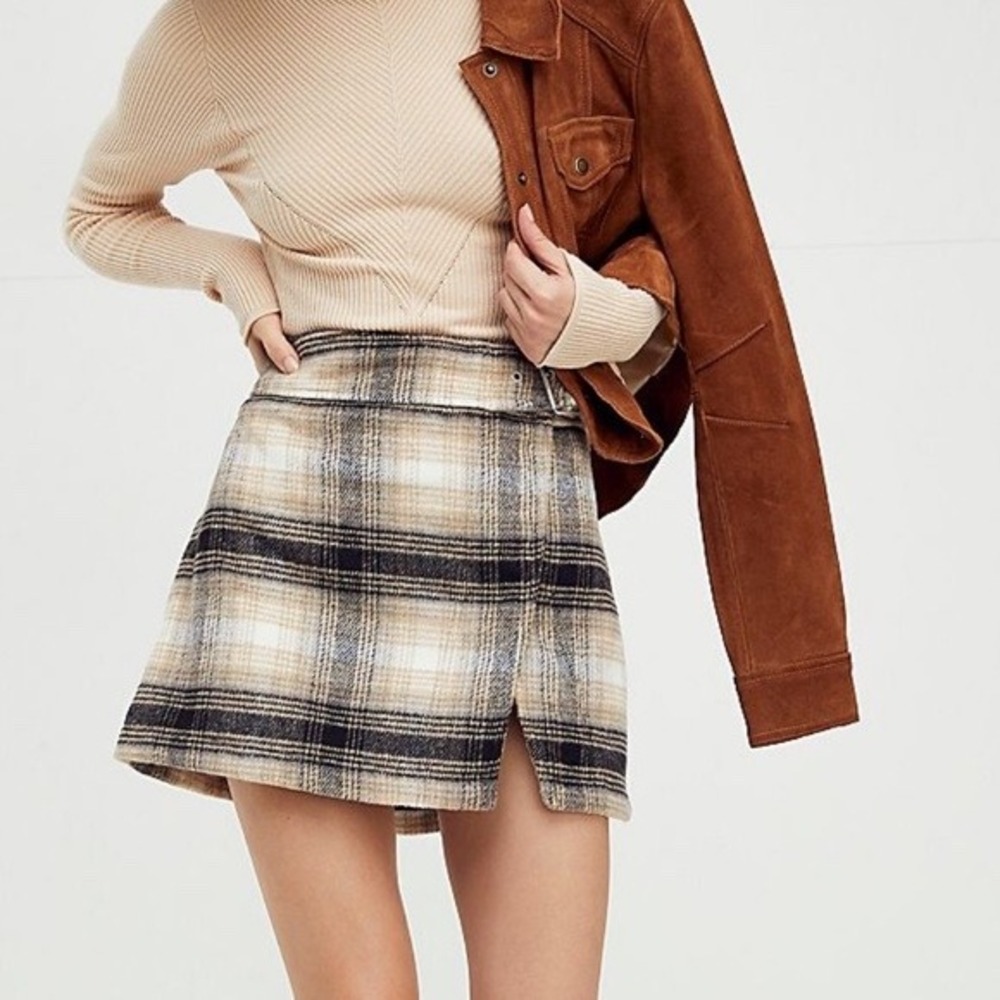 Free People Wool Skirt Women 6 Tan Plaid Buckle Mini Wrap Only Murders Selena G